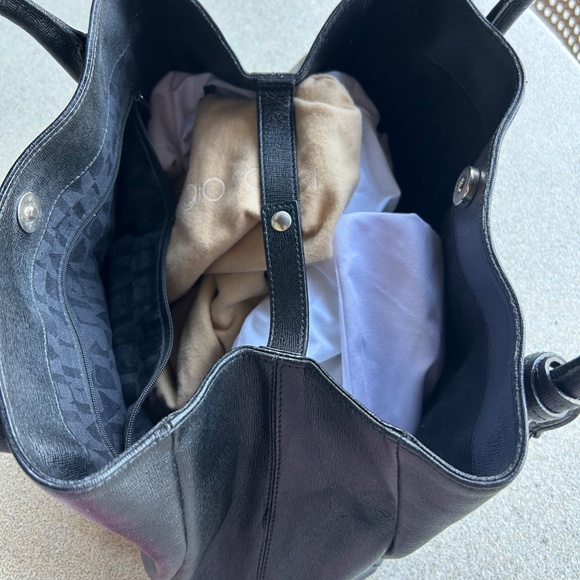 Furla Black Leather Handbag - Made in Italy - Picture 5 of 7